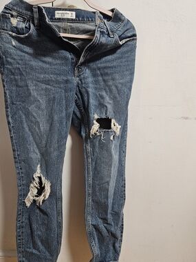 Abercrombie & Fitch Distressed Slim Straight Jeans - Blue